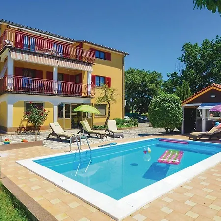 Awesome In With House A Panoramic View *